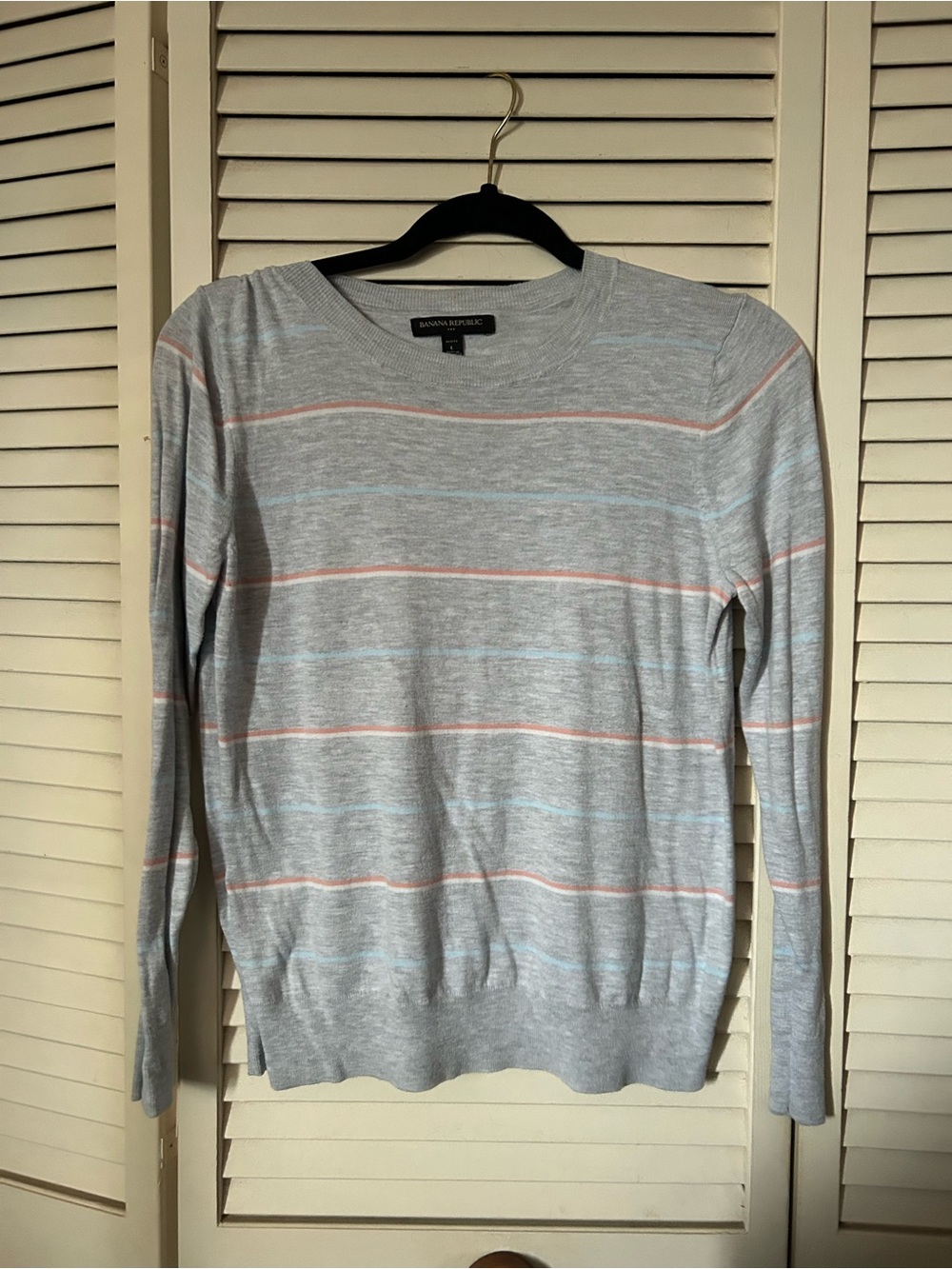 Banana Republic Woman’s Light Gray Stripe Crewneck Sweater